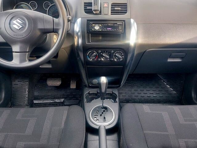 Чорний Сузукі СХ4, об'ємом двигуна 1.6 л та пробігом 51 тис. км за 8300 $, фото 11 на Automoto.ua