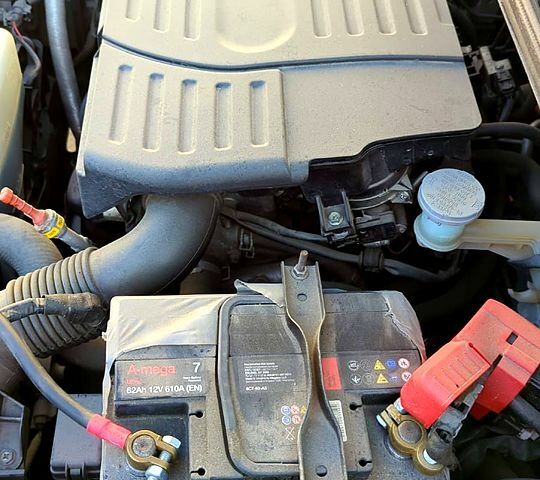 Чорний Сузукі СХ4, об'ємом двигуна 1.6 л та пробігом 51 тис. км за 8300 $, фото 13 на Automoto.ua