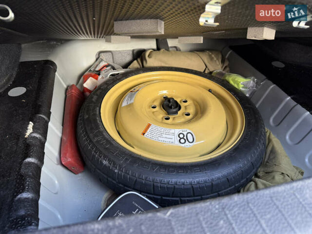 Чорний Сузукі СХ4, об'ємом двигуна 2 л та пробігом 148 тис. км за 7000 $, фото 37 на Automoto.ua