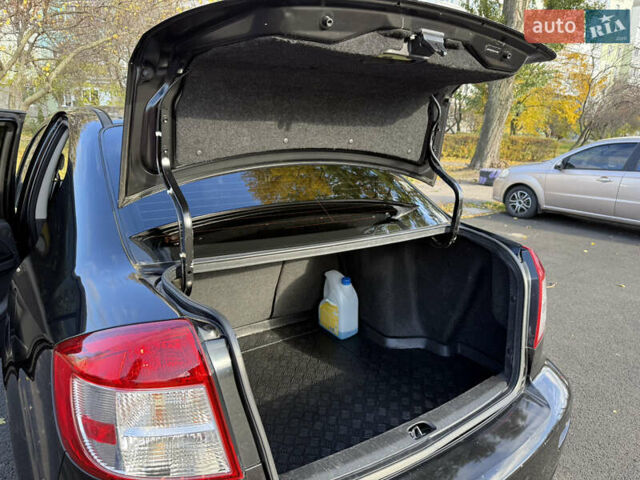 Чорний Сузукі СХ4, об'ємом двигуна 2 л та пробігом 148 тис. км за 7000 $, фото 39 на Automoto.ua