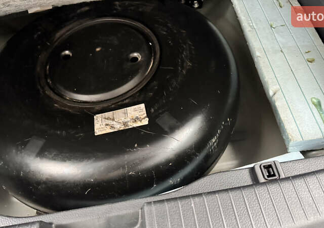 Чорний Сузукі СХ4, об'ємом двигуна 2 л та пробігом 240 тис. км за 6950 $, фото 35 на Automoto.ua