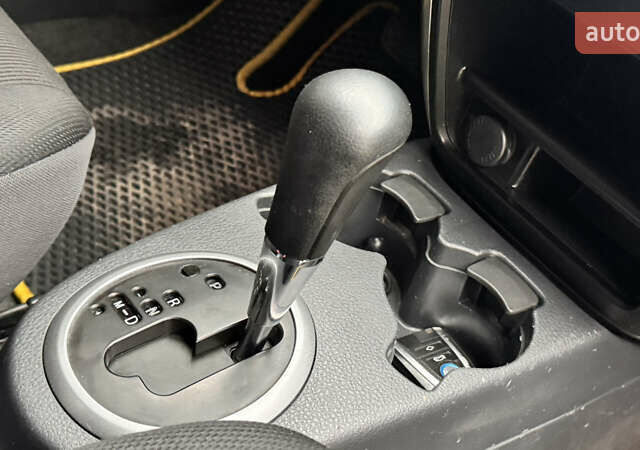 Чорний Сузукі СХ4, об'ємом двигуна 2 л та пробігом 240 тис. км за 6950 $, фото 26 на Automoto.ua