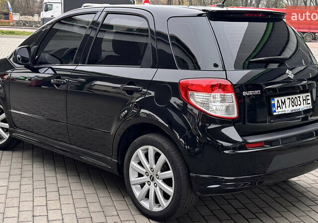 Чорний Сузукі СХ4, об'ємом двигуна 2 л та пробігом 240 тис. км за 6950 $, фото 5 на Automoto.ua