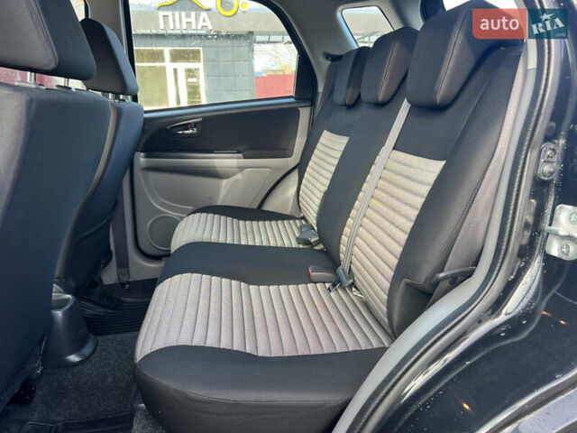 Черный Сузуки СХ4, объемом двигателя 1.59 л и пробегом 143 тыс. км за 8999 $, фото 7 на Automoto.ua