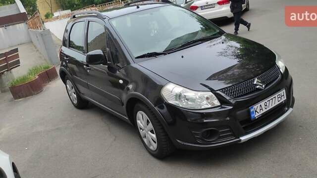 Сузуки СХ4 2013 в Киеве на Automoto.ua Черный Сузуки СХ4, объемом двигателя 1.6 л и пробегом 82 тыс. км за 13000 $, фото 2 на Automoto.ua