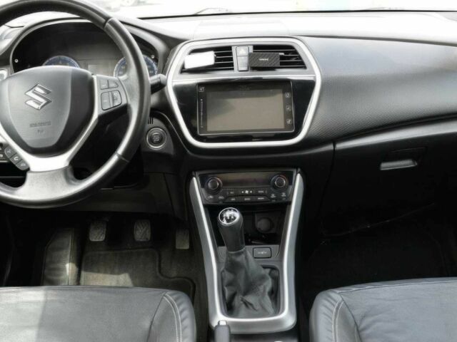 Черный Сузуки СХ4, объемом двигателя 1.6 л и пробегом 68 тыс. км за 12000 $, фото 5 на Automoto.ua