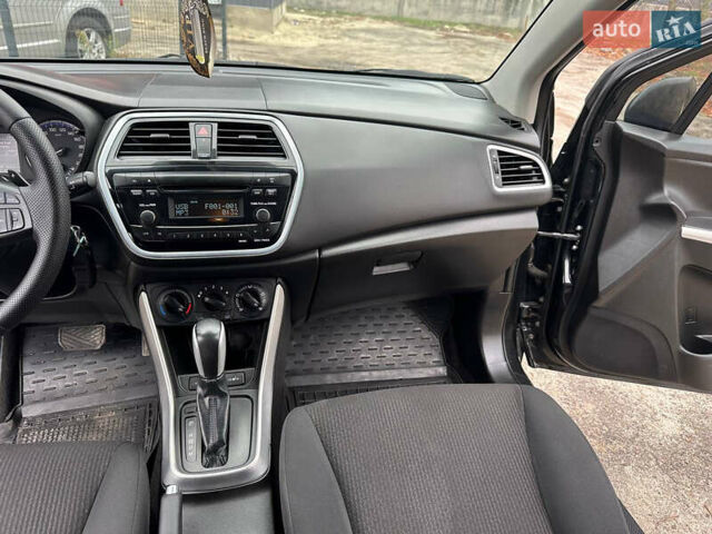 Чорний Сузукі СХ4, об'ємом двигуна 1.6 л та пробігом 81 тис. км за 13999 $, фото 21 на Automoto.ua