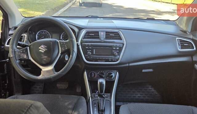Черный Сузуки СХ4, объемом двигателя 1.59 л и пробегом 164 тыс. км за 14300 $, фото 4 на Automoto.ua