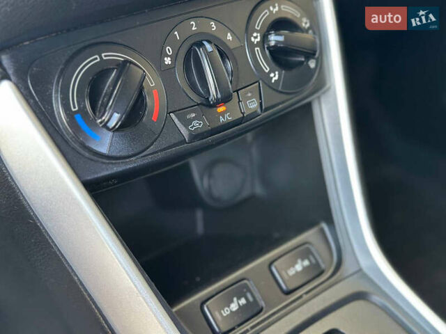 Черный Сузуки СХ4, объемом двигателя 1.59 л и пробегом 77 тыс. км за 14499 $, фото 34 на Automoto.ua