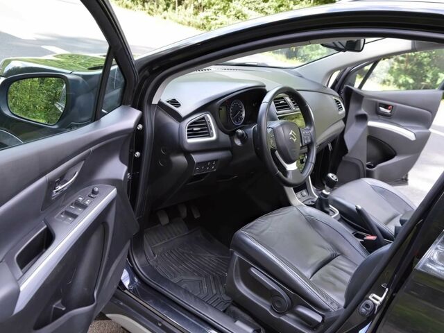 Черный Сузуки СХ4, объемом двигателя 1.4 л и пробегом 68 тыс. км за 6500 $, фото 6 на Automoto.ua