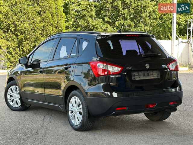 Черный Сузуки СХ4, объемом двигателя 1.59 л и пробегом 77 тыс. км за 14499 $, фото 6 на Automoto.ua
