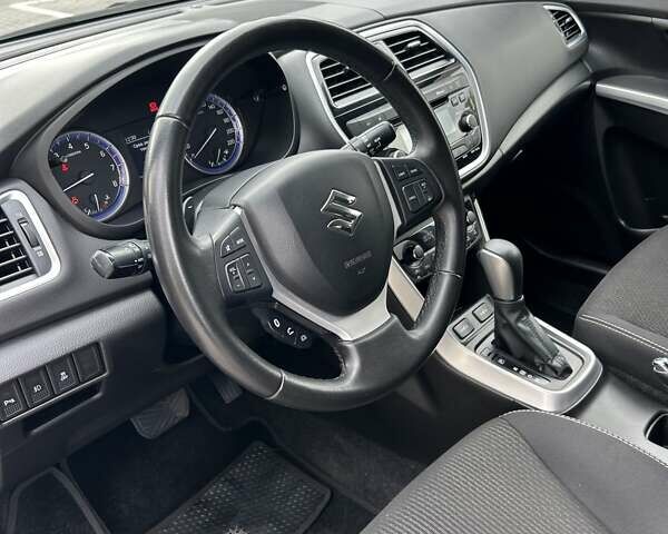 Черный Сузуки СХ4, объемом двигателя 1.59 л и пробегом 70 тыс. км за 18900 $, фото 12 на Automoto.ua