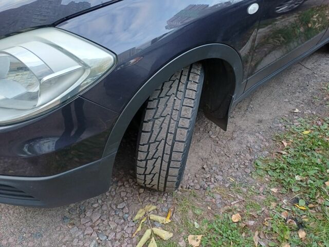 Фиолетовый Сузуки СХ4, объемом двигателя 1.6 л и пробегом 180 тыс. км за 257 $, фото 8 на Automoto.ua