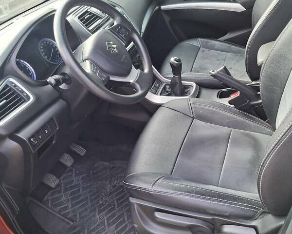 Коричневий Сузукі СХ4, об'ємом двигуна 1.59 л та пробігом 69 тис. км за 14000 $, фото 6 на Automoto.ua