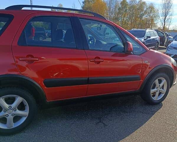 Красный Сузуки СХ4, объемом двигателя 0 л и пробегом 184 тыс. км за 6200 $, фото 4 на Automoto.ua