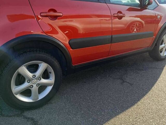 Красный Сузуки СХ4, объемом двигателя 0 л и пробегом 184 тыс. км за 6200 $, фото 3 на Automoto.ua