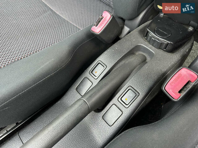 Сузуки СХ4 2008 в Киеве на Automoto.ua Красный Сузуки СХ4, объемом двигателя 1.6 л и пробегом 170 тыс. км за 7550 $, фото 27 на Automoto.ua