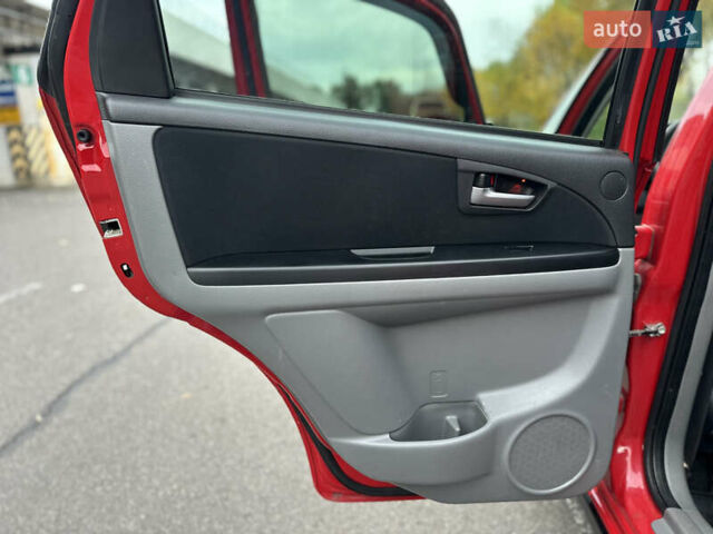 Сузуки СХ4 2008 в Киеве на Automoto.ua Красный Сузуки СХ4, объемом двигателя 1.6 л и пробегом 170 тыс. км за 7550 $, фото 30 на Automoto.ua