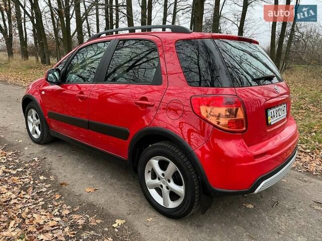 Красный Сузуки СХ4, объемом двигателя 1.6 л и пробегом 101 тыс. км за 7700 $, фото 2 на Automoto.ua