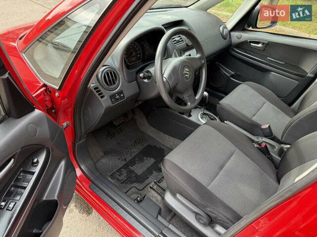 Червоний Сузукі СХ4, об'ємом двигуна 1.6 л та пробігом 181 тис. км за 6200 $, фото 8 на Automoto.ua