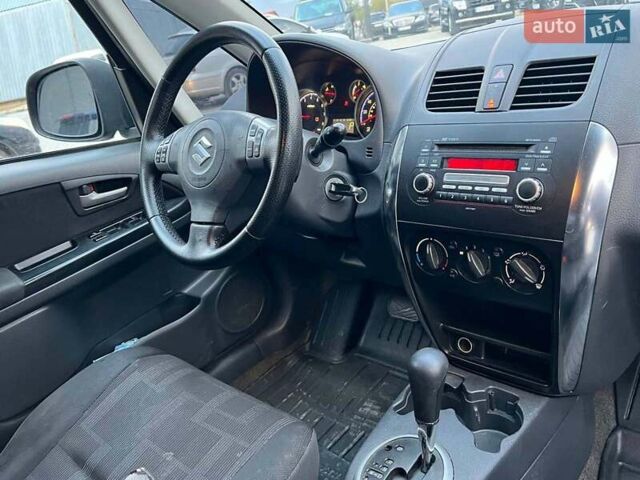 Сузуки СХ4 2010 в Львове на Automoto.ua Красный Сузуки СХ4, объемом двигателя 2 л и пробегом 231 тыс. км за 5190 $, фото 30 на Automoto.ua