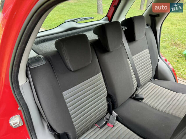 Червоний Сузукі СХ4, об'ємом двигуна 1.6 л та пробігом 166 тис. км за 9000 $, фото 28 на Automoto.ua