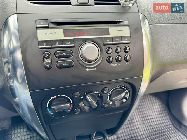 Червоний Сузукі СХ4, об'ємом двигуна 1.6 л та пробігом 166 тис. км за 9000 $, фото 39 на Automoto.ua