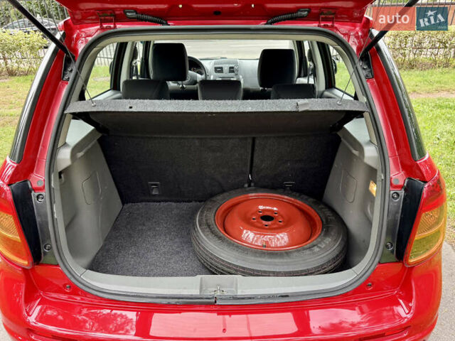 Червоний Сузукі СХ4, об'ємом двигуна 1.6 л та пробігом 166 тис. км за 9000 $, фото 47 на Automoto.ua