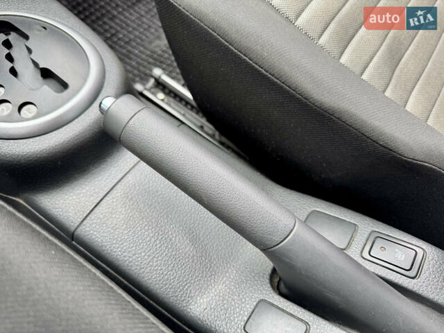 Червоний Сузукі СХ4, об'ємом двигуна 1.6 л та пробігом 166 тис. км за 9000 $, фото 38 на Automoto.ua