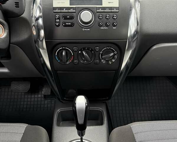 Красный Сузуки СХ4, объемом двигателя 1.6 л и пробегом 167 тыс. км за 10750 $, фото 31 на Automoto.ua