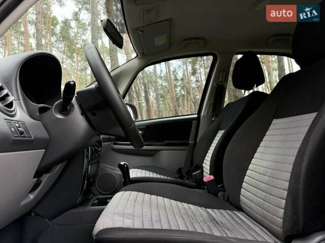 Червоний Сузукі СХ4, об'ємом двигуна 1.6 л та пробігом 167 тис. км за 10750 $, фото 12 на Automoto.ua