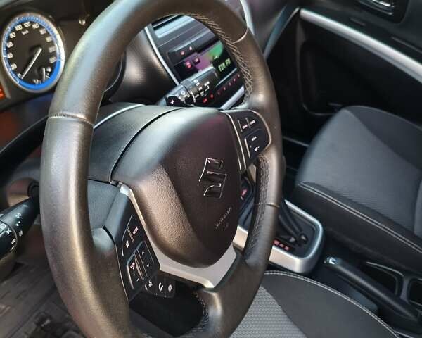 Красный Сузуки СХ4, объемом двигателя 1.59 л и пробегом 28 тыс. км за 15300 $, фото 12 на Automoto.ua