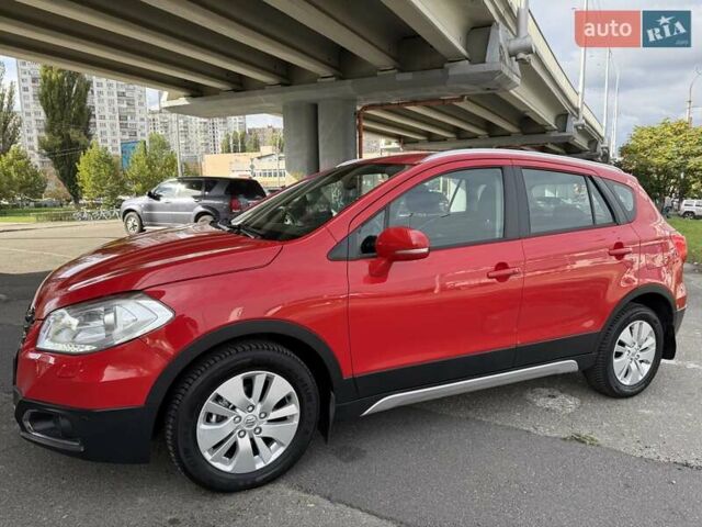 Сузуки СХ4 2015 в Киеве на Automoto.ua Красный Сузуки СХ4, объемом двигателя 1.59 л и пробегом 45 тыс. км за 14500 $, фото 2 на Automoto.ua
