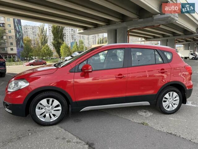 Сузуки СХ4 2015 в Киеве на Automoto.ua Красный Сузуки СХ4, объемом двигателя 1.59 л и пробегом 45 тыс. км за 14500 $, фото 4 на Automoto.ua