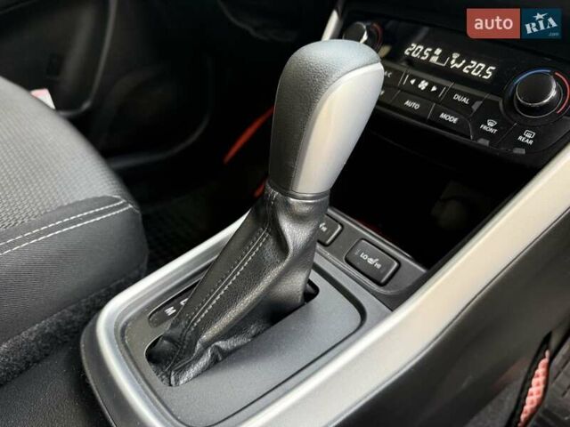 Сузуки СХ4 2015 в Киеве на Automoto.ua Красный Сузуки СХ4, объемом двигателя 1.59 л и пробегом 45 тыс. км за 14500 $, фото 39 на Automoto.ua