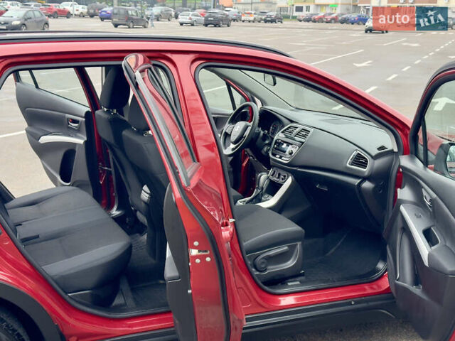 Красный Сузуки СХ4, объемом двигателя 1.6 л и пробегом 45 тыс. км за 15900 $, фото 15 на Automoto.ua