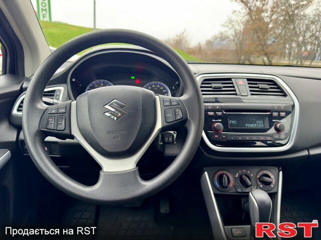 Красный Сузуки СХ4, объемом двигателя 1.6 л и пробегом 45 тыс. км за 15900 $, фото 11 на Automoto.ua