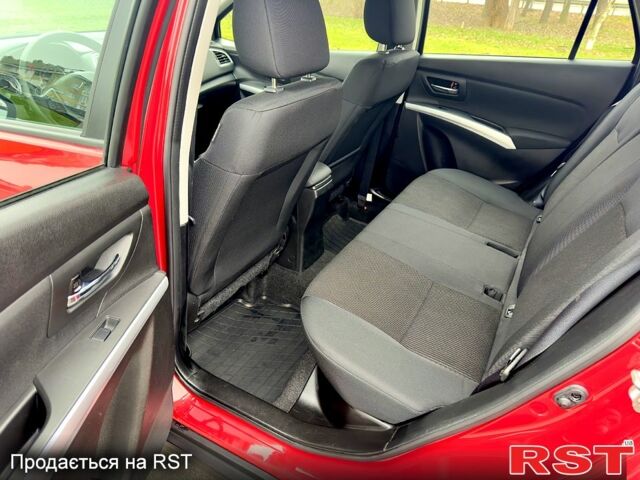 Красный Сузуки СХ4, объемом двигателя 1.6 л и пробегом 45 тыс. км за 15900 $, фото 12 на Automoto.ua