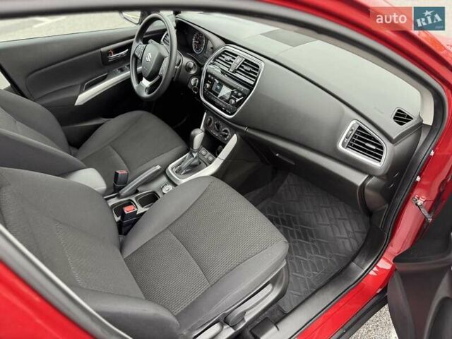 Красный Сузуки СХ4, объемом двигателя 1.59 л и пробегом 59 тыс. км за 16400 $, фото 72 на Automoto.ua