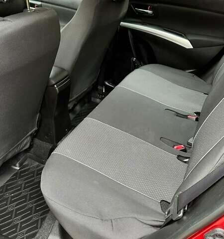 Красный Сузуки СХ4, объемом двигателя 1.59 л и пробегом 59 тыс. км за 17000 $, фото 5 на Automoto.ua