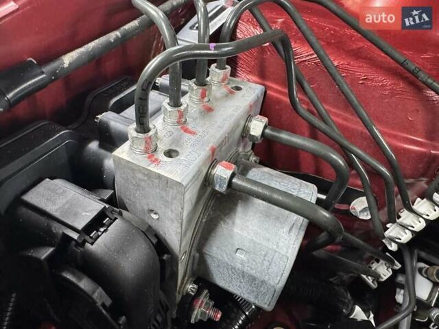 Красный Сузуки СХ4, объемом двигателя 1.59 л и пробегом 59 тыс. км за 16400 $, фото 26 на Automoto.ua