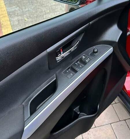 Красный Сузуки СХ4, объемом двигателя 1.59 л и пробегом 59 тыс. км за 17000 $, фото 7 на Automoto.ua