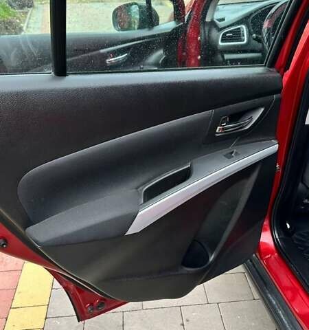 Красный Сузуки СХ4, объемом двигателя 1.59 л и пробегом 59 тыс. км за 17000 $, фото 6 на Automoto.ua