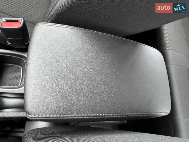 Красный Сузуки СХ4, объемом двигателя 1.59 л и пробегом 59 тыс. км за 16400 $, фото 74 на Automoto.ua