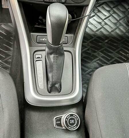 Красный Сузуки СХ4, объемом двигателя 1.59 л и пробегом 59 тыс. км за 17000 $, фото 8 на Automoto.ua