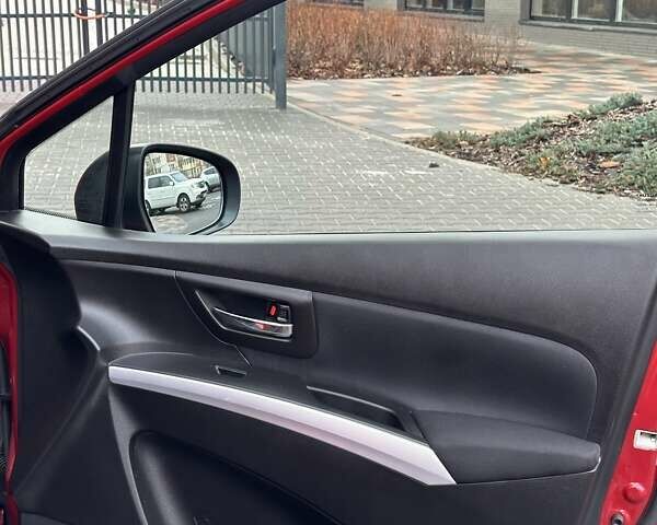 Красный Сузуки СХ4, объемом двигателя 1.59 л и пробегом 28 тыс. км за 17399 $, фото 55 на Automoto.ua