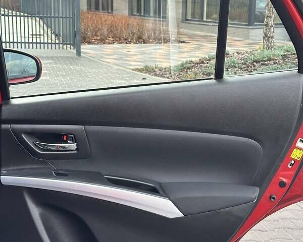 Красный Сузуки СХ4, объемом двигателя 1.59 л и пробегом 28 тыс. км за 17399 $, фото 51 на Automoto.ua