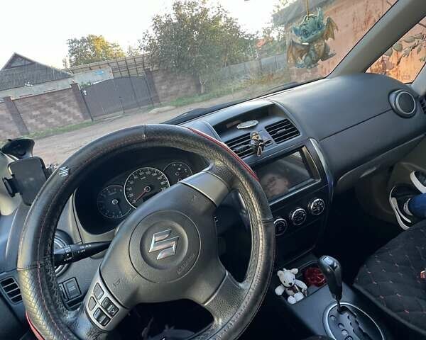 Сузуки СХ4, объемом двигателя 0 л и пробегом 200 тыс. км за 7100 $, фото 4 на Automoto.ua