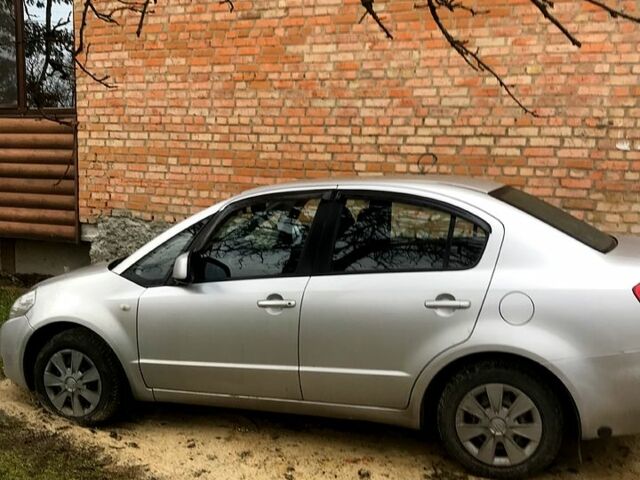 Сузуки СХ4, объемом двигателя 1.6 л и пробегом 300 тыс. км за 4500 $, фото 1 на Automoto.ua