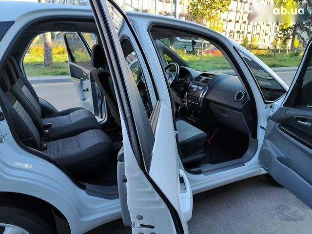 Сузуки СХ4, объемом двигателя 1.6 л и пробегом 192 тыс. км за 5990 $, фото 27 на Automoto.ua